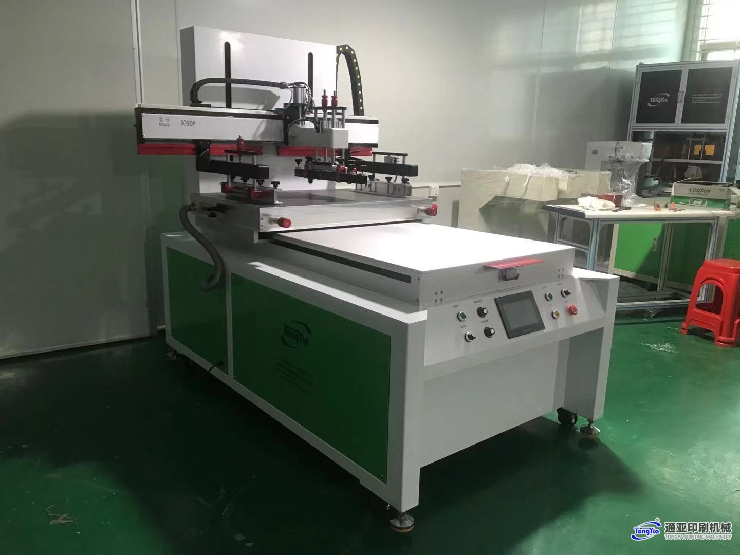 TYS-6090D-P伺服跑台吸气式平面丝印机