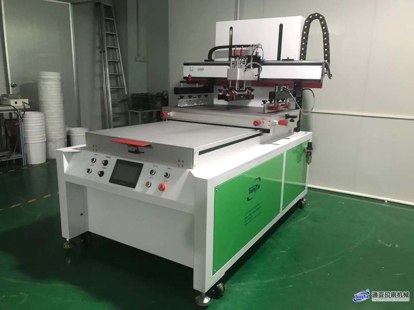TYS-6090D-P伺服跑台吸气式平面丝印机